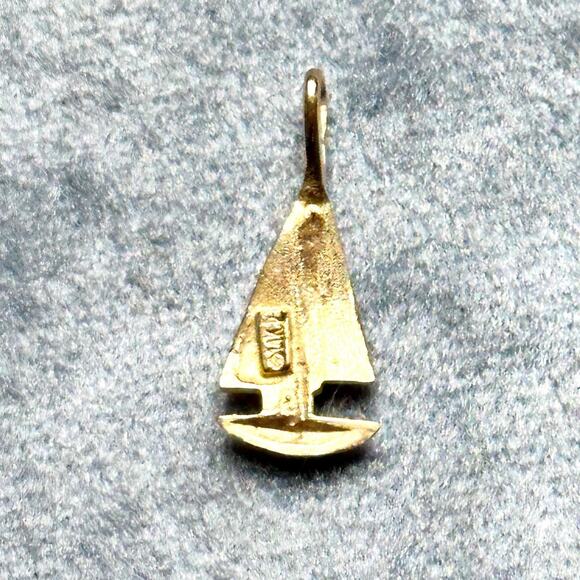 vintage 14k sailboat charm - Picture 2 of 3